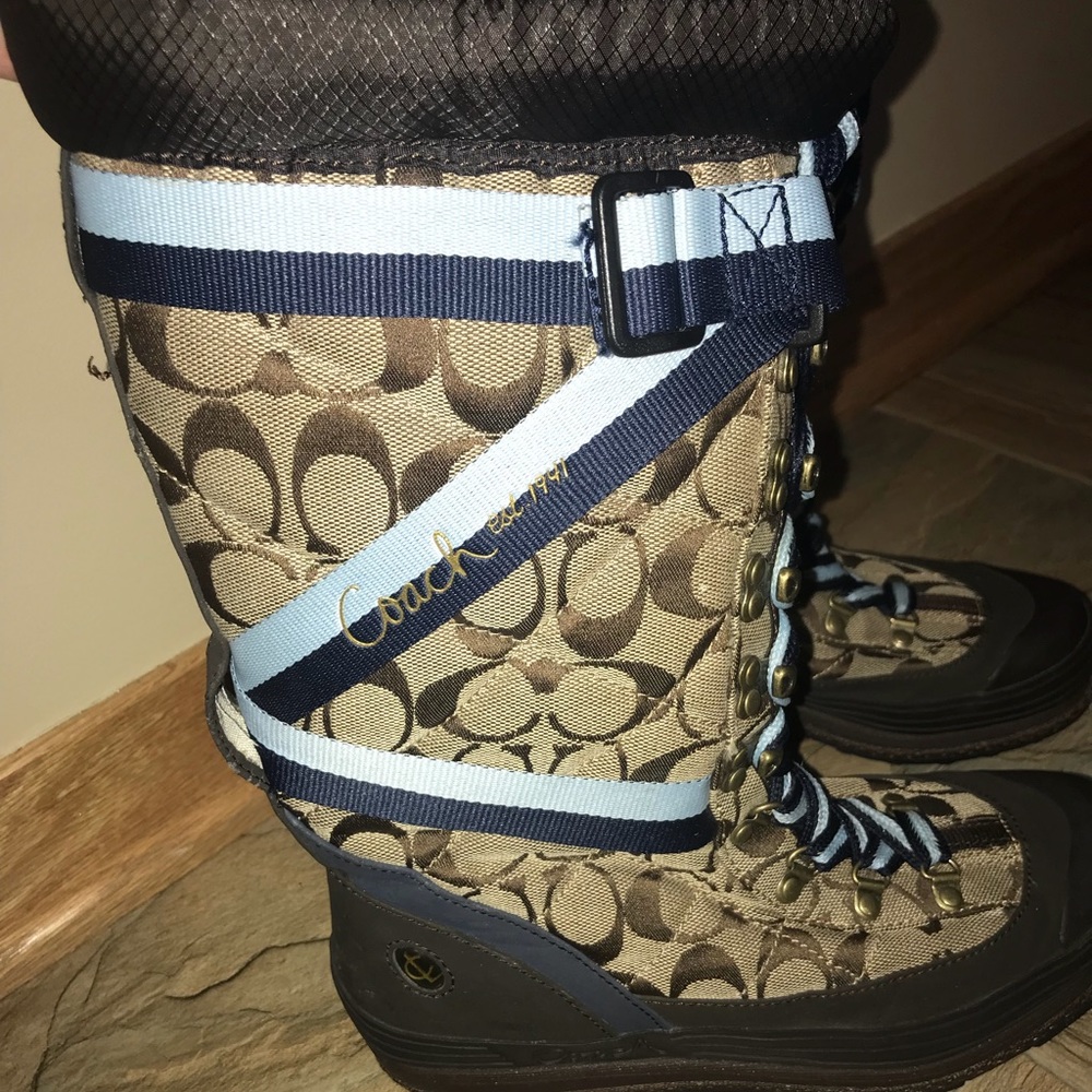 Coach winter boots size 7.5 - Picture 4 of 5